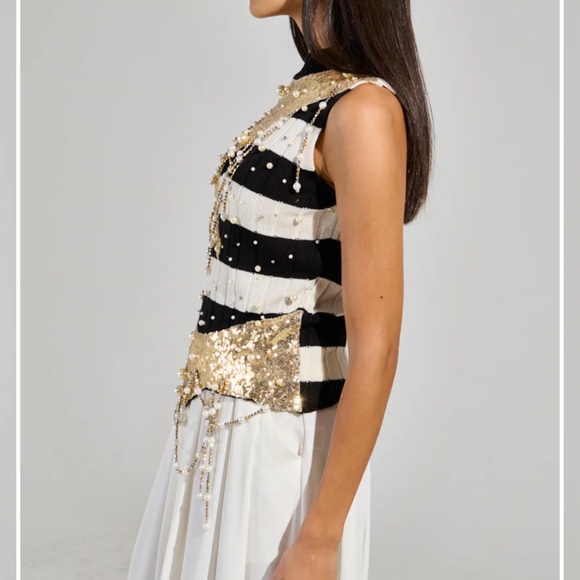 Gold and Black Sequin Top - Picture 9 of 11